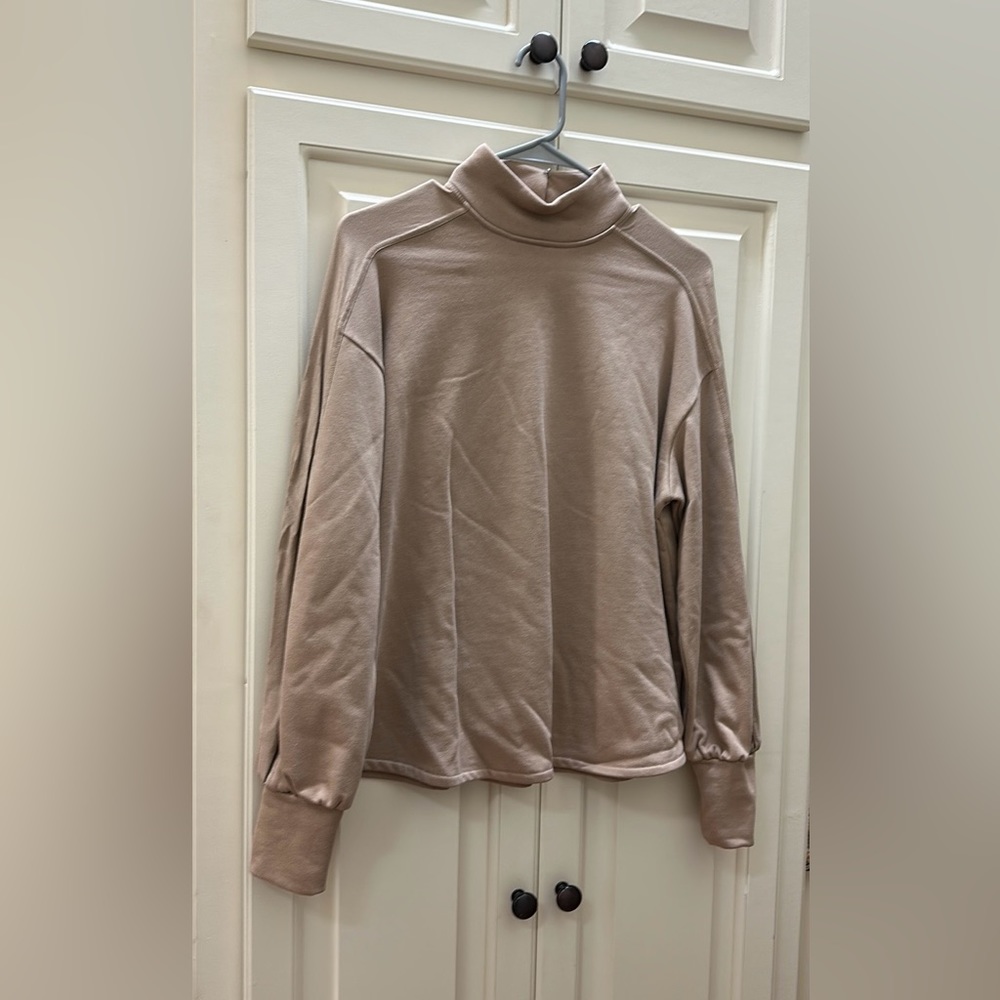 Zara Mock neck top NWT